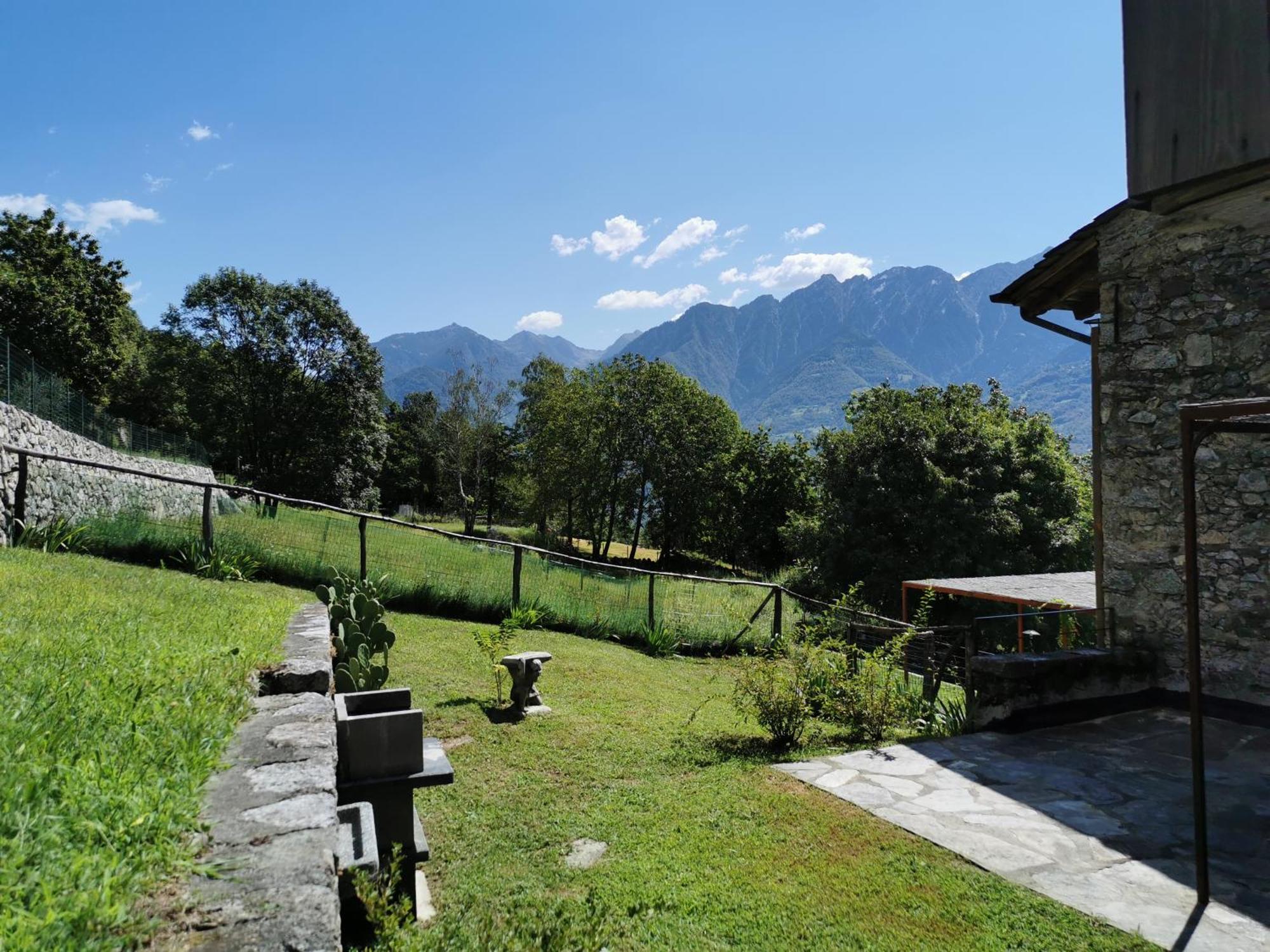 Borgo Selvapiana Villa Morbegno Exterior photo