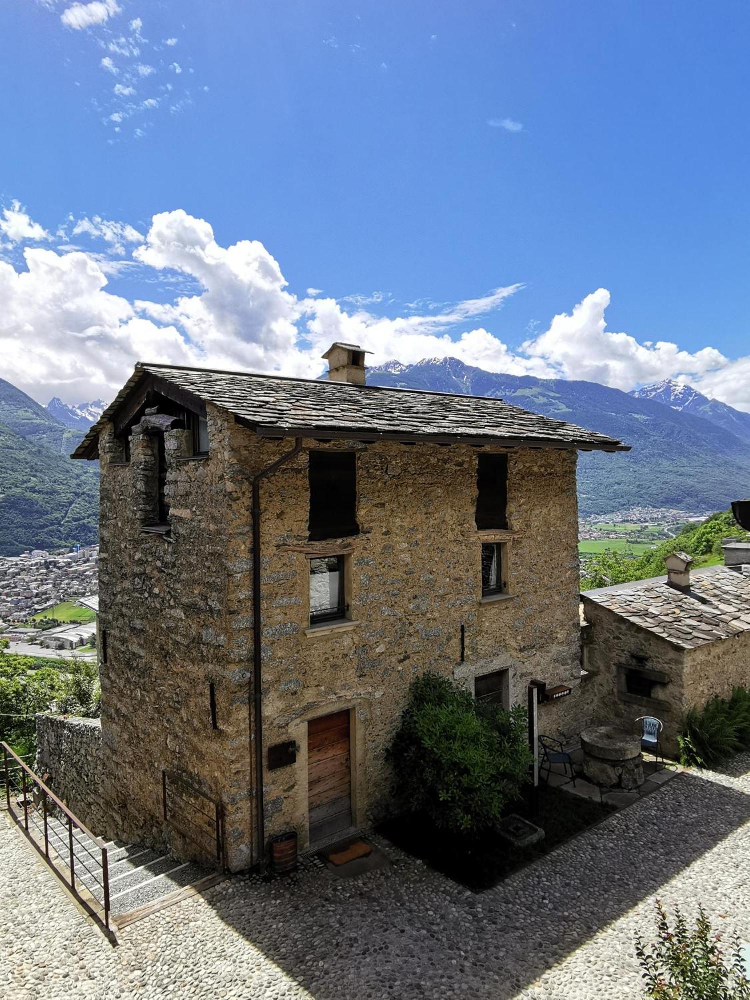 Borgo Selvapiana Villa Morbegno Exterior photo